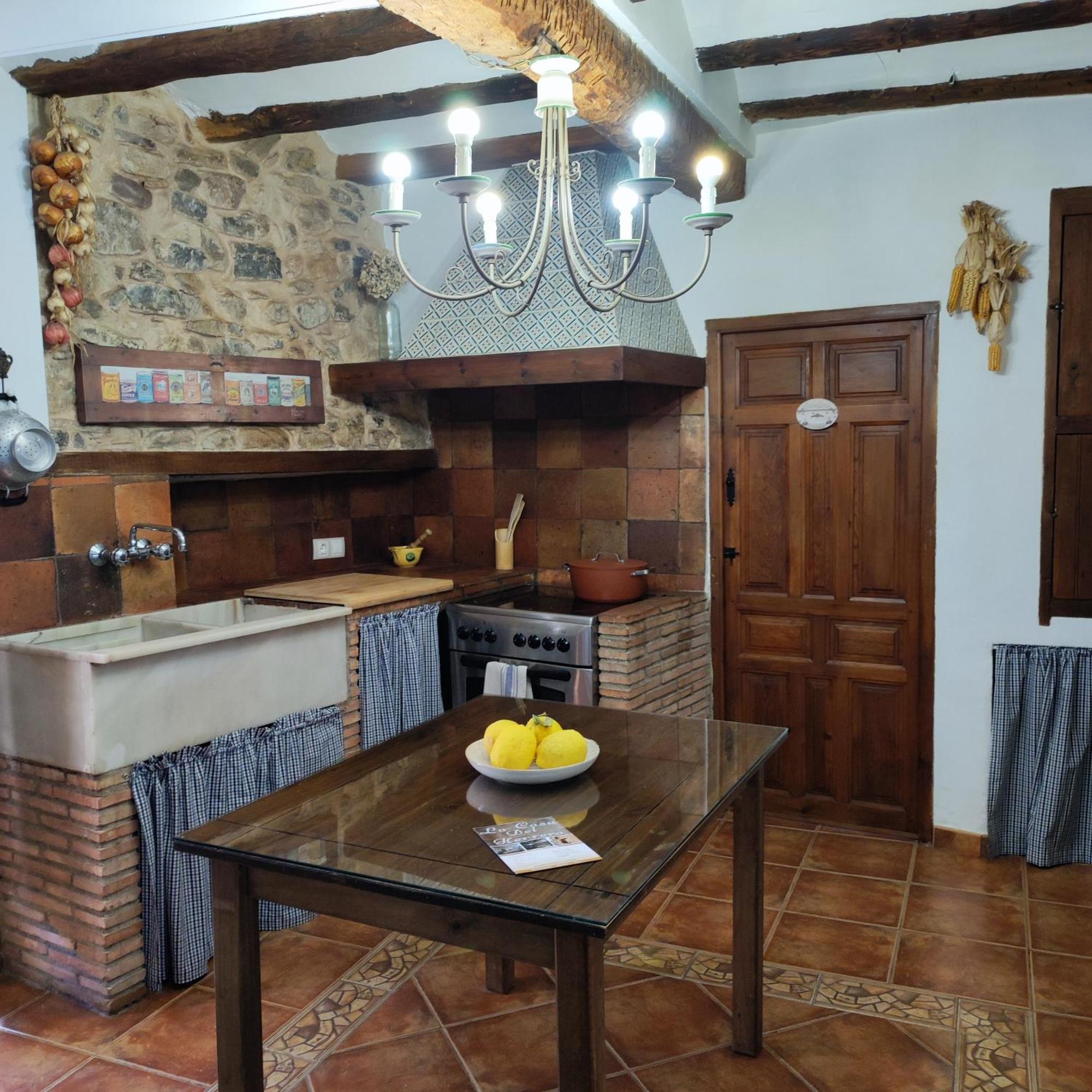 הוילה Villanueva de Viver Alcoba Con Patio Del Siglo XIX מראה חיצוני תמונה