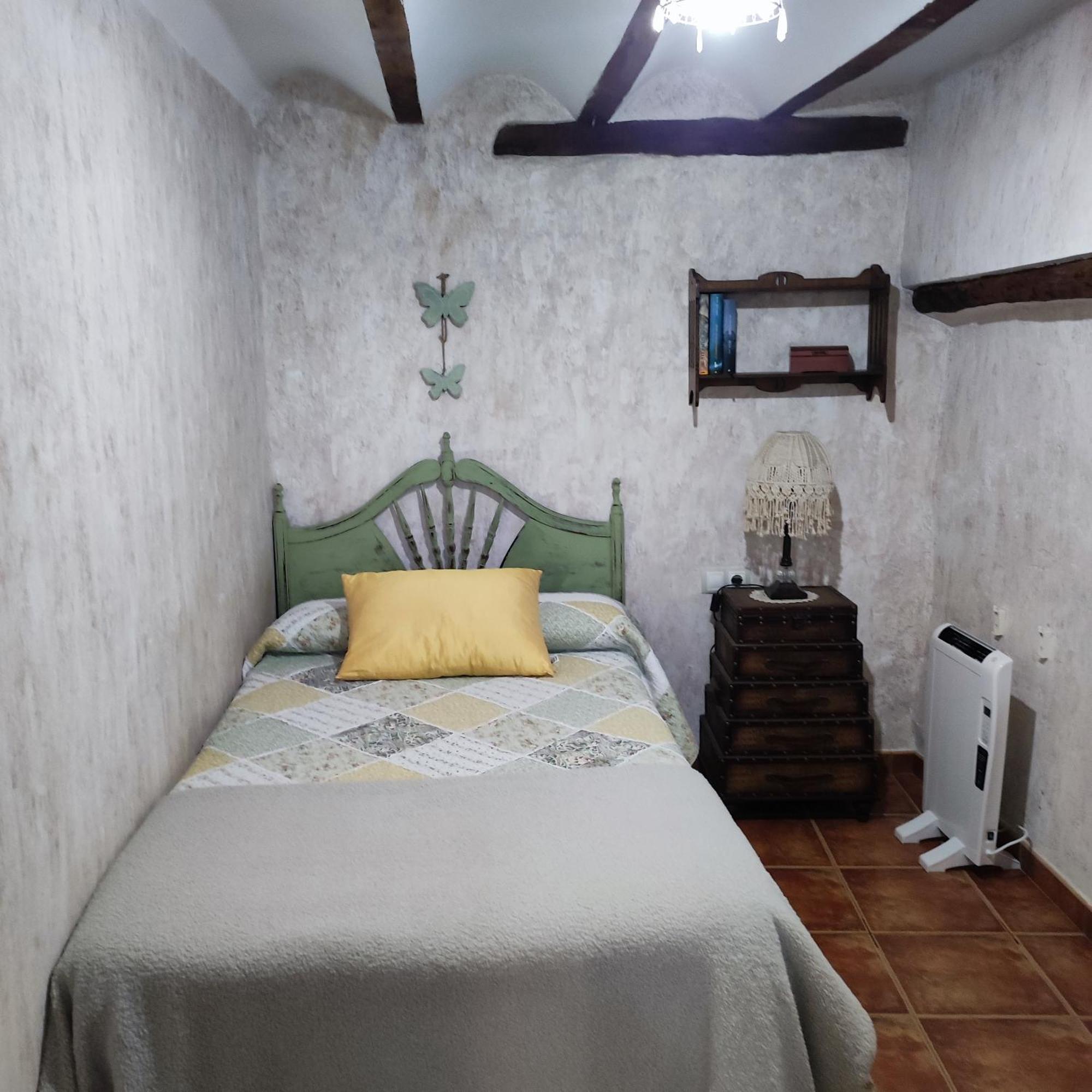 הוילה Villanueva de Viver Alcoba Con Patio Del Siglo XIX מראה חיצוני תמונה