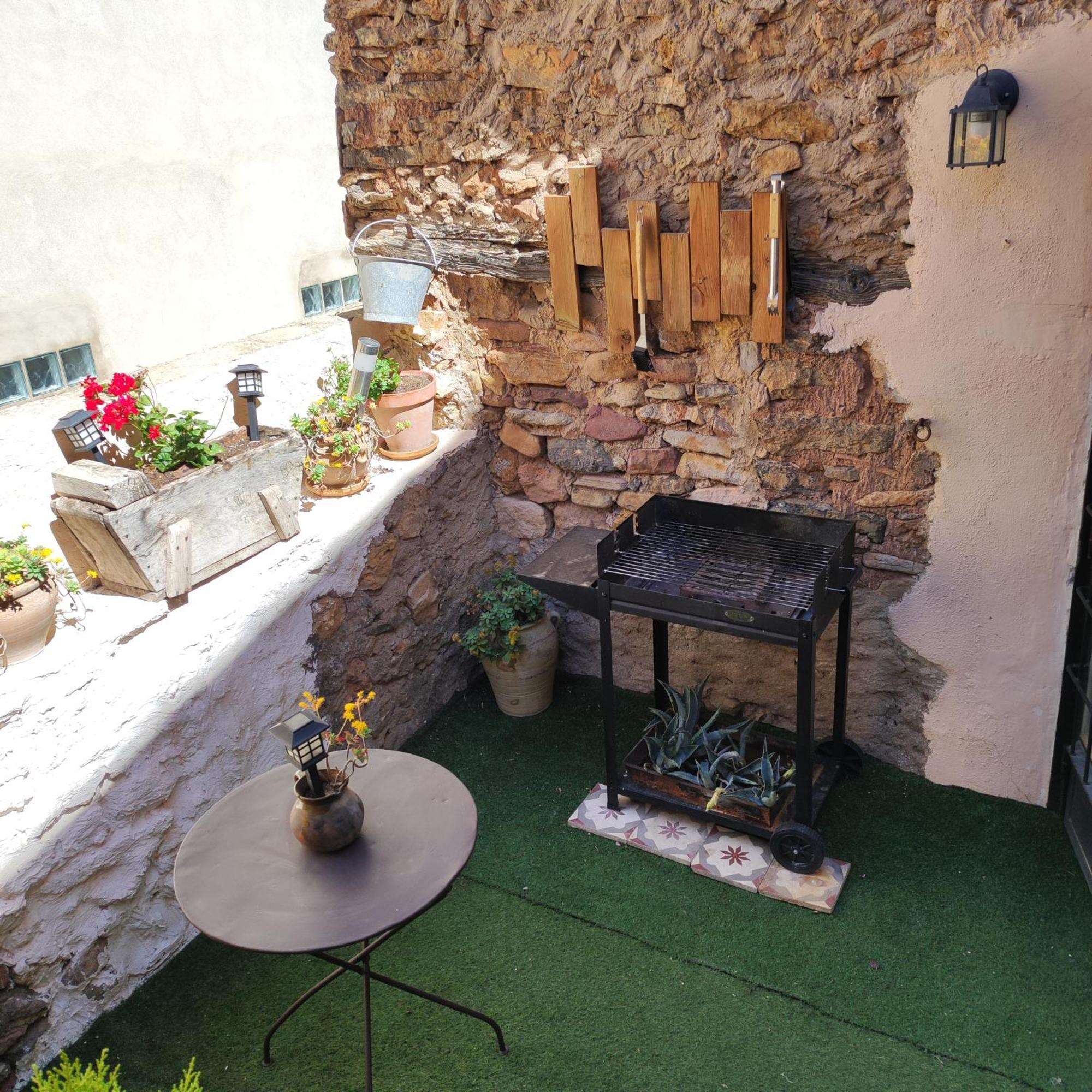 הוילה Villanueva de Viver Alcoba Con Patio Del Siglo XIX מראה חיצוני תמונה